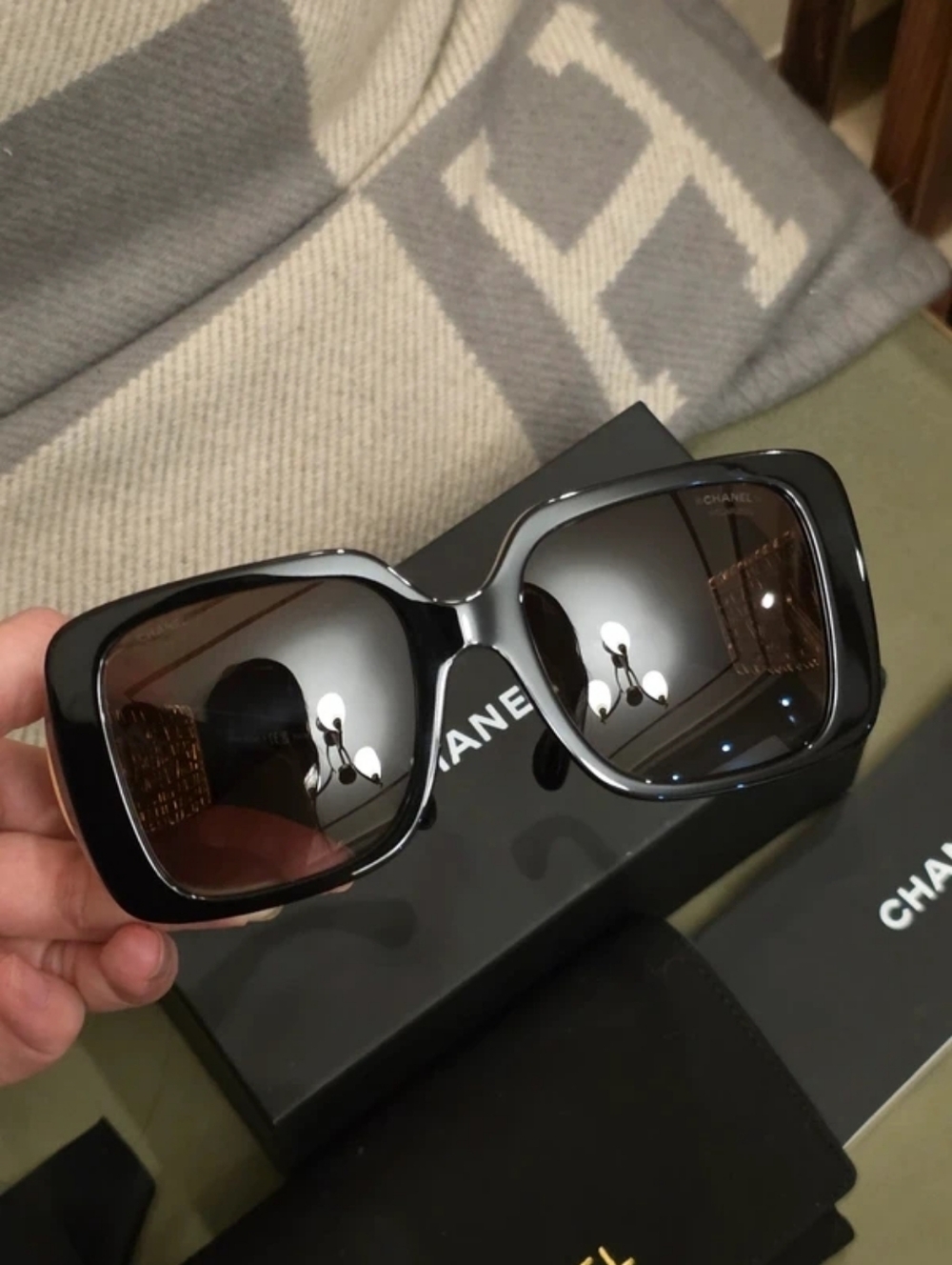 CHANEL 5532 Square Sunglasses - Picture 4 of 10